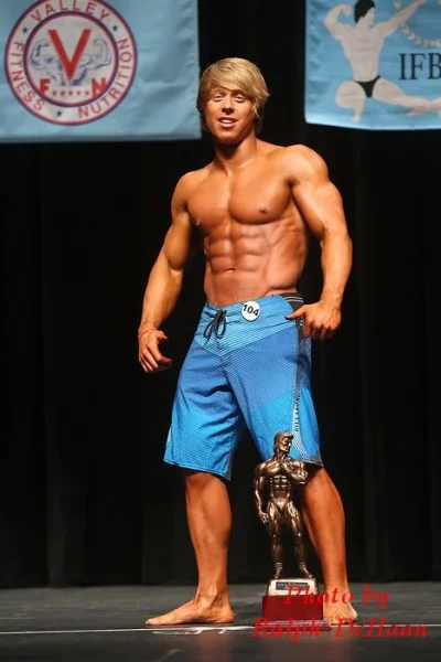 Zach-Armas-Overall-Physique-Open.webp